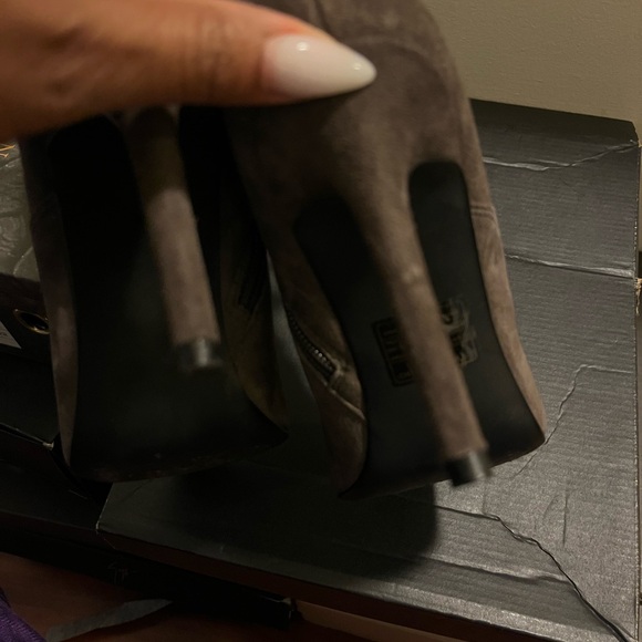 Jinx Bootie - Picture 5 of 6